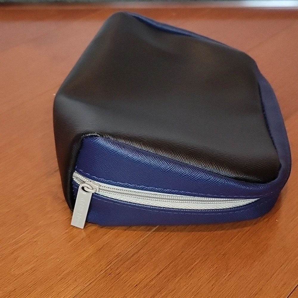 NWOT Cole Haan Cosmetic Travel Bag Black Navy & Tan